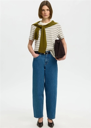 Essential ss striped boxy tee Delicioso Stripes Multi Stripes Selected Femme 